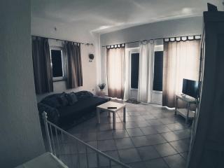 Apartments Leonarda - Murter - 2
