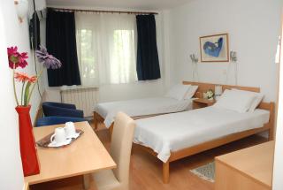 Hotel 7 - Skopje - 7