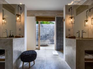 Villa Alea by Villa Finder - Kerobokan - 2