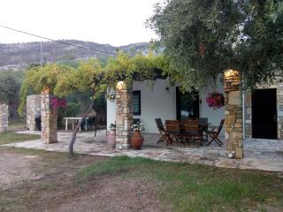 Villa Glaykos - Thymonia Beach - 9