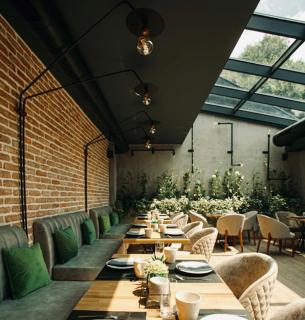 Reverence Boutique Hotel - 1