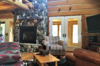 Forestside Lodge - 9