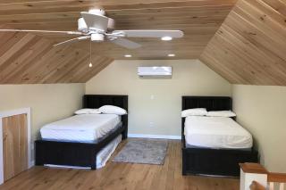 4 Bed 2 Bath Vacation home in Ossipee - Ossipee - 1