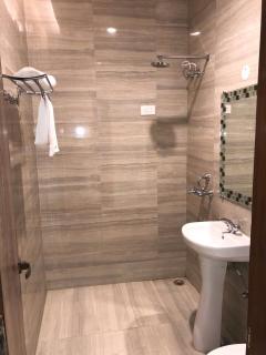 Hotel Red Sapphire - Harthala - 9