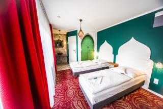 Hotel 4 - 2
