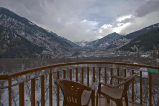 Sarthak Resorts-Reside in Nature with Best View, 9 kms from Mall Road Manali - 1
