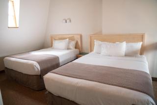 Rocky Mountain Ski Lodge - 8