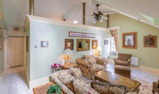 Chipman Hill Suites - Senator Dever House - 5