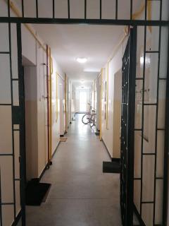 Sunny and lovely apartment. Near Chopin Airport! - Warsaw - 2