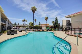 Best Western Sandman Hotel - Sacramento - 9