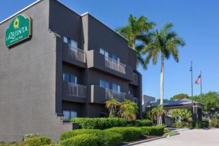 La Quinta by Wyndham Ft. Myers - Sanibel Gateway - Fort Myers - 0