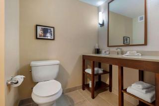 Comfort Inn & Suites - Napanee - 3