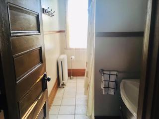 Le Petit Château Montebello B&B - 2