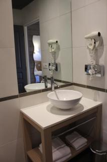 Logis Hôtel Restaurant Le Quai Fleuri - Voves - 4