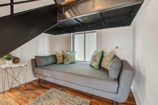 Contemporary Home in Perfect Location - 207 B St Philip Street - 3