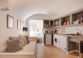 Studio Hideaway With Easy Access to Lisbon Center - Lisboa - 9