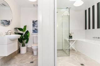 Calinda Sol 2 @ Clarkes Beach - 1