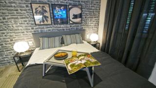 Frank-Kiss Apartments - 5