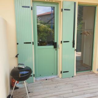 O'Sullivans Bar and Hotel - 6