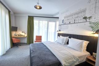 Graphica Tbilisi Hotel - Tbilisi - 9