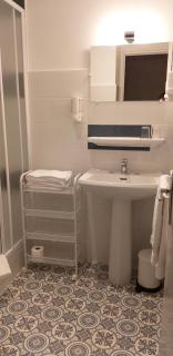 Logis Hotel Bellevue - Roscoff - 8