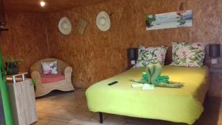 Ferme Lebon Papillon le chalet kayamb - Le Tampon - 0