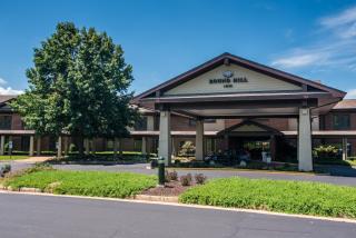 Round Hill Inn - Orange - 5