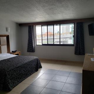 Hotel Aeropuerto - Toluca - 4