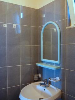 Q Bay Apartments - Qeparo - 9