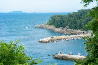 Country House Exclamation Mark & Comma - Namhae - 1