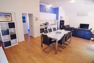 Golf and Beach Retreat - Albany - 1