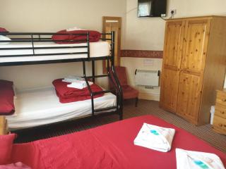 Chester Lodge - Sandown - 8