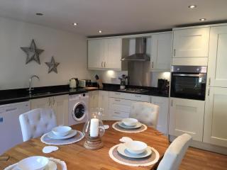 The Coach House - 8