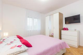 Apartment Nikky Seaview - Rijeka - 7