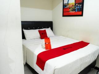 RedDoorz near Setrasari Mall 4 - Bandung - 3