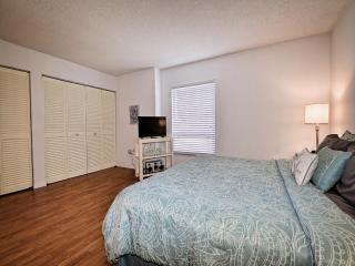440 West 1005N Private Balcony with Water View 23095 - Clearwater Beach - 9