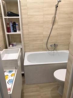 New Life Apartment next to Metro Station - Varsavia - 3