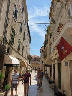 Emarkoni - Split - 8