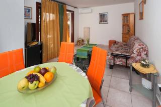 Apartment Josipa with 2 bedrooms near the sports center and the beach - Poreč - 4