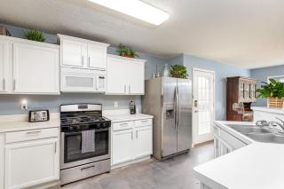 Symphony Home near Fort Worth Stockyard, Globe Life, AT&T by HomeStayPros - Fort Worth - 6