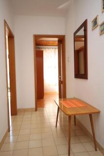 Apartments and rooms with parking space Makarska - 6759 - 6