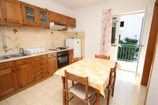 Apartments and rooms with parking space Makarska - 6759 - 2