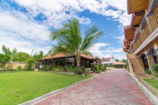 RedDoorz Plus @ Starhomes Olivianville - Tarlac - 3