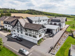Hotel Rieder - Wiesemscheid - 0