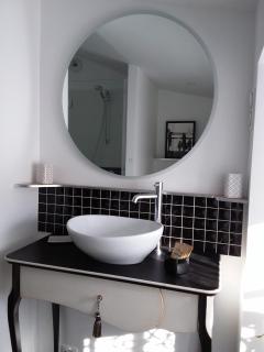 La maison du sculpteur à Tiffauges proche Puy du F - 3