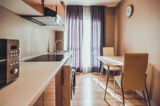 Diplomat Suites Hotel - 2