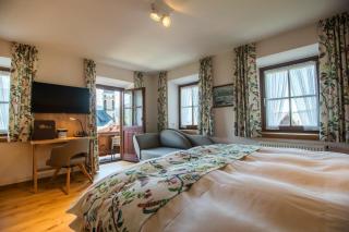 Hotel Oberschmied - Reit im Winkl - 3