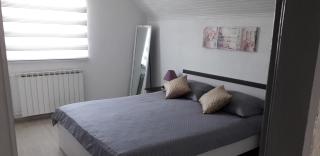 Apartman Laura - Smoljanac - 8