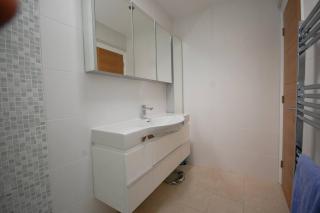 Broxbourne Two-Bedroom Apartment Close To Amenities - Hoddesdon - 3