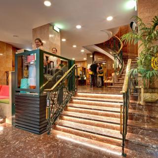 Hotel Hernán Cortés - Gijón - 4